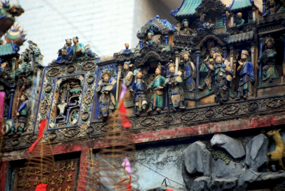 The statues are both majestic and artistic, reflecting a belief in prosperity and peace 